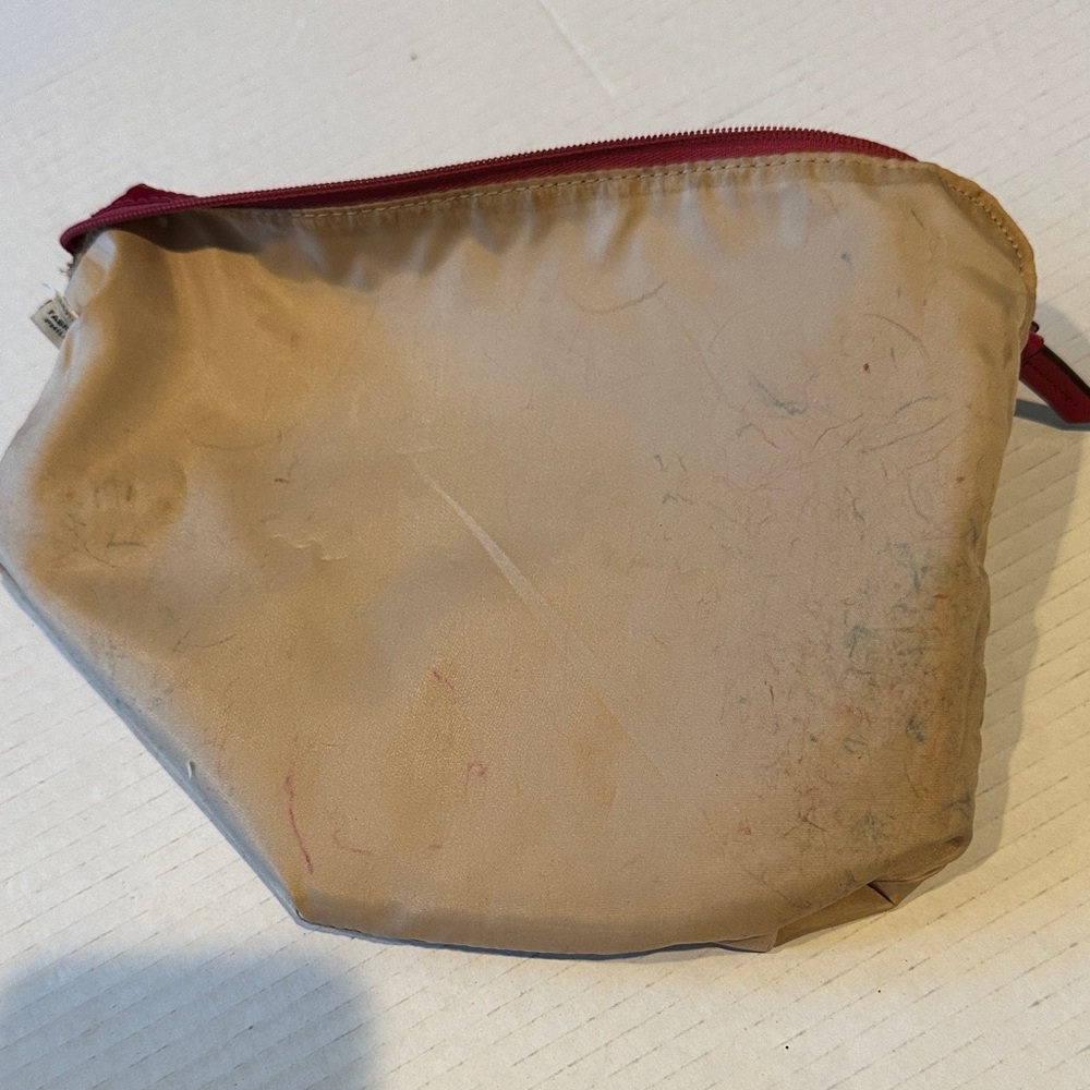 Coach Satin Logo XL Red Packable NY Weekend Tote with Removable Pouch Pre-Owned - Picture 14 of 15